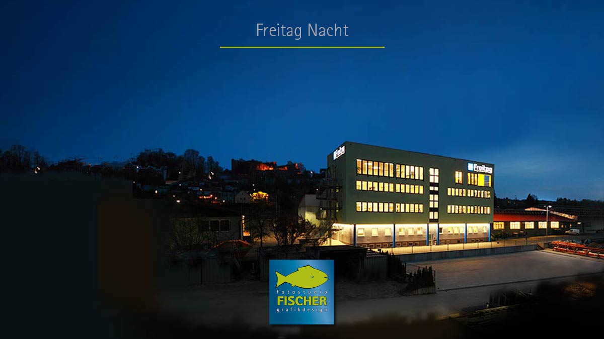 Nachtaufnahme Elektro Freitag Bürogebäude in ParsbergParsberg